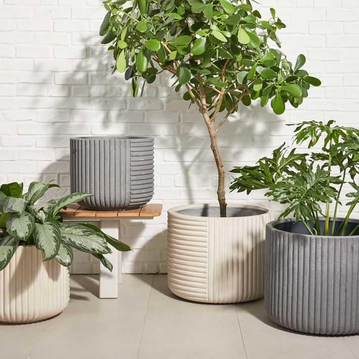 cecilia-fiberstone-planters-o